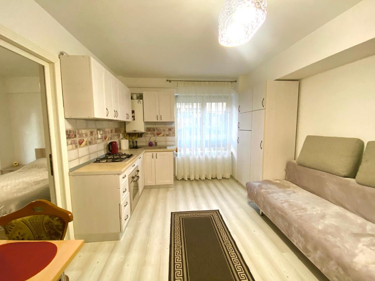Apartament Sara Daire Yaş Dış mekan fotoğraf